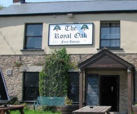 The Royal Oak Hotel Lydney Exterior foto